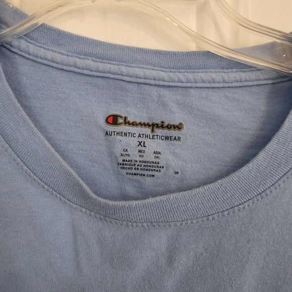Champion Men's XL Light Blue Tagless Embroidered Logo Tee Shirt VGUC - Picture 2 of 5